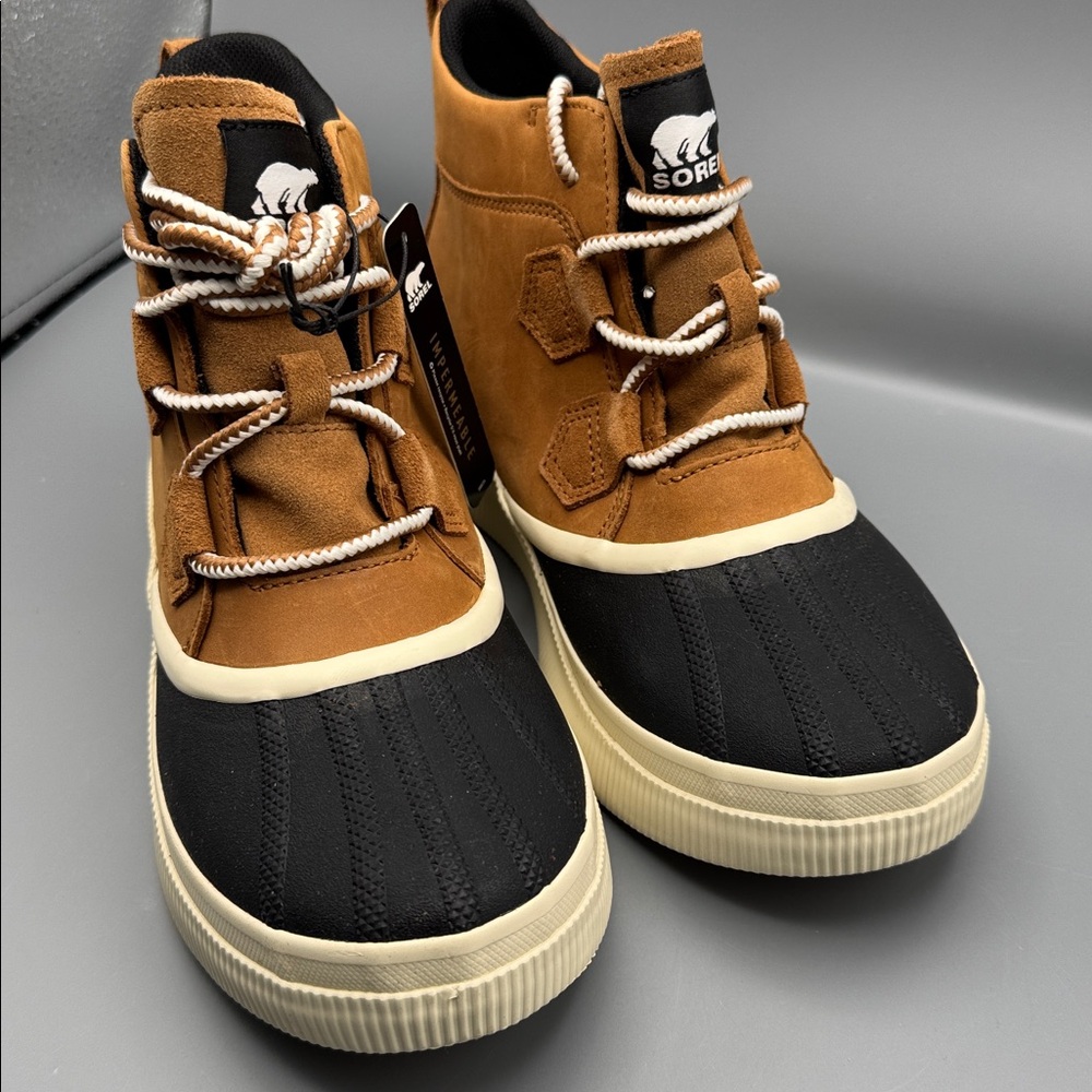 Women's Out N About IV Classic Waterproof Boots - Picture 2 of 4